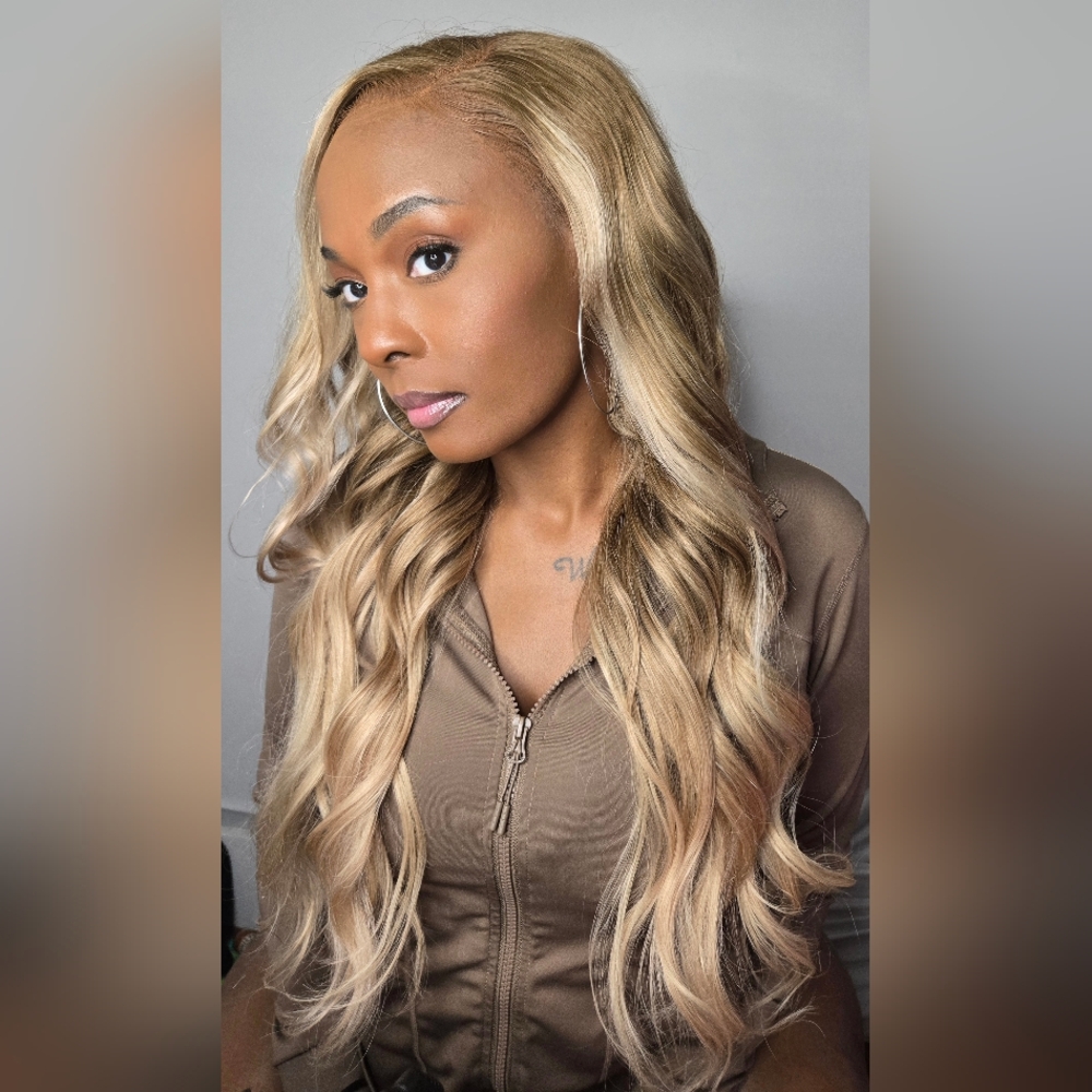 Blonde Loose Wave Wig - Picture 2 of 4